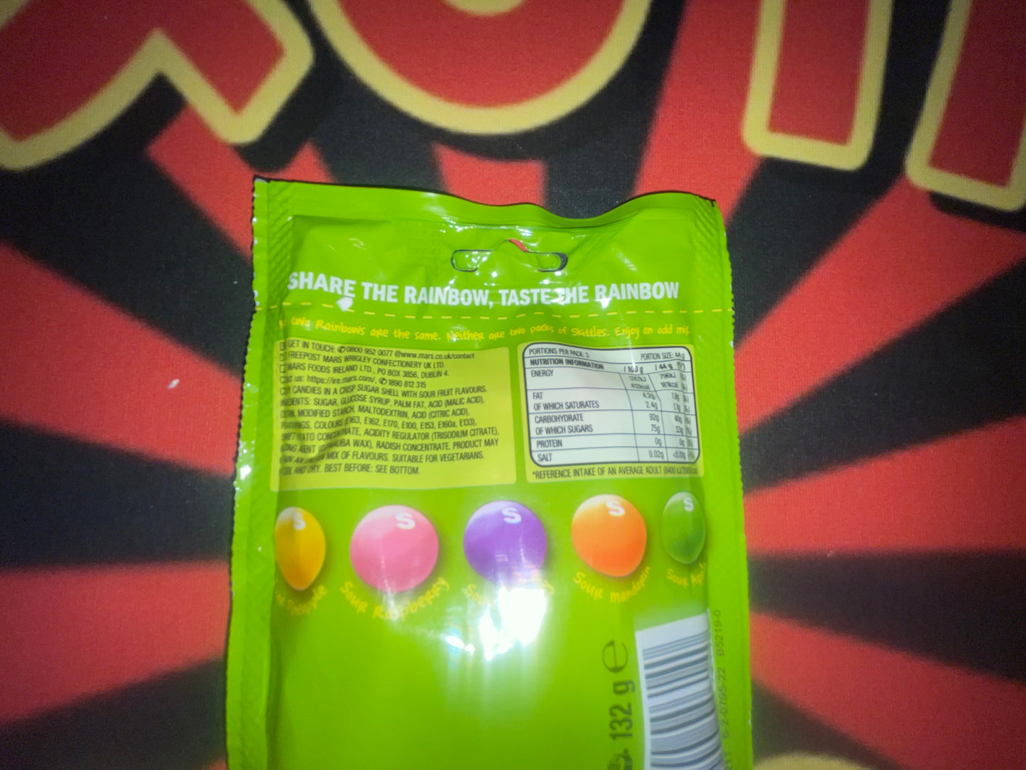 Skittles Giants Sours (UK) 3Xs Bigger Softer Inside 132g Candy