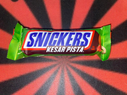 Snickers Pistachio Flavored Chocolate Bar Sweet & Crunchy Tasty Snack