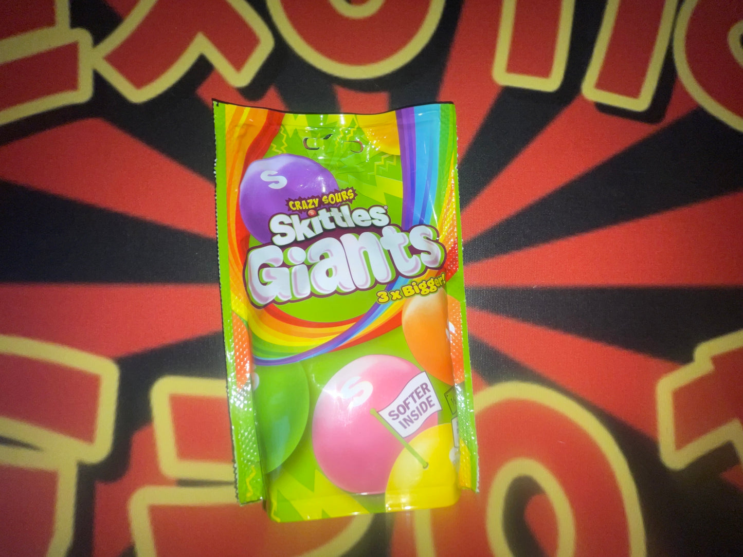 Skittles Giants Sours (UK) 3Xs Bigger Softer Inside 132g Candy