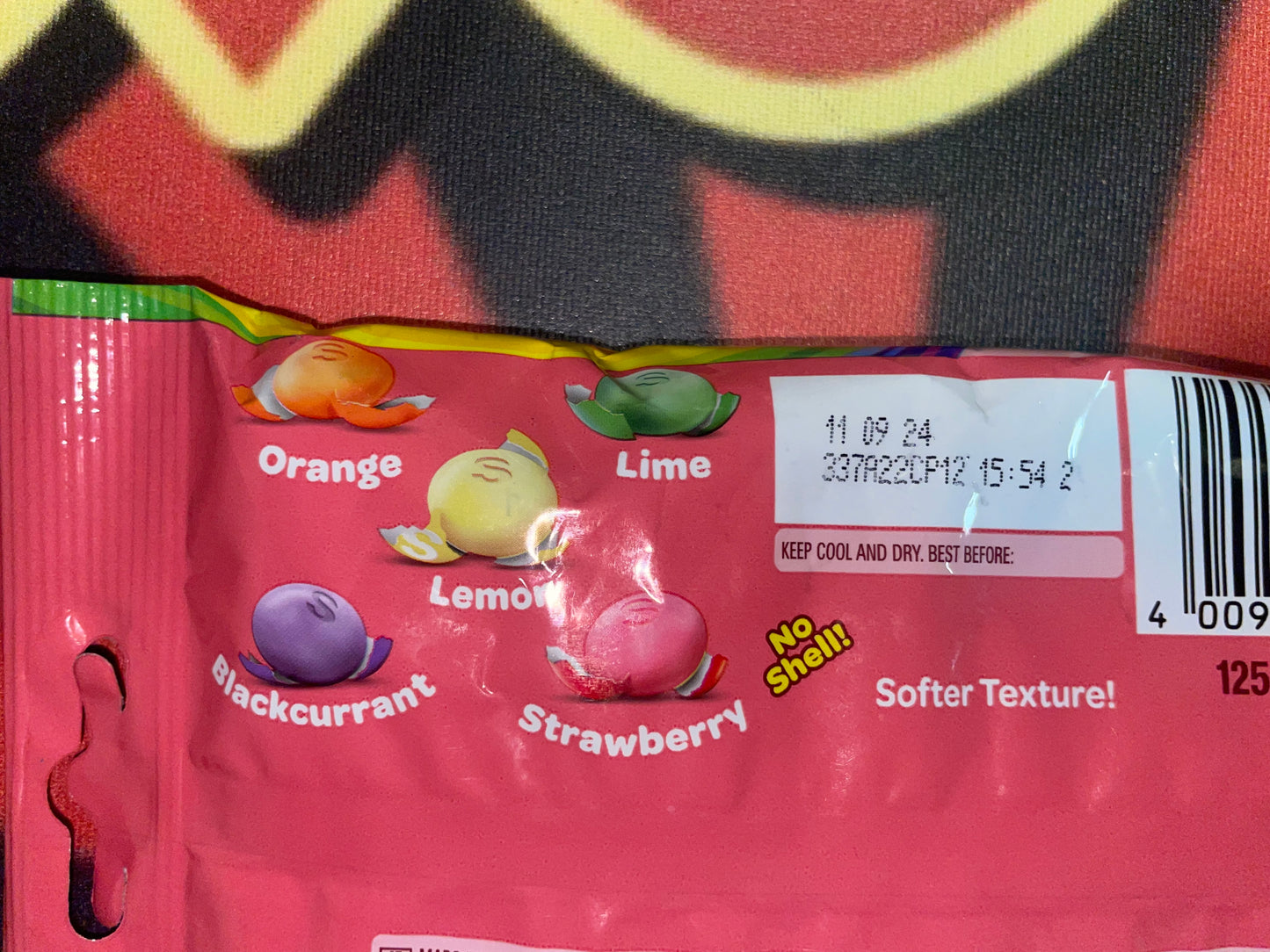 Skittles Chewies Fruits No Shell Chewy Candy Candies Orange Lemon Lime Blackcurrant Strawberry Flavor Flavored Flavors Snack (United Kingdom)