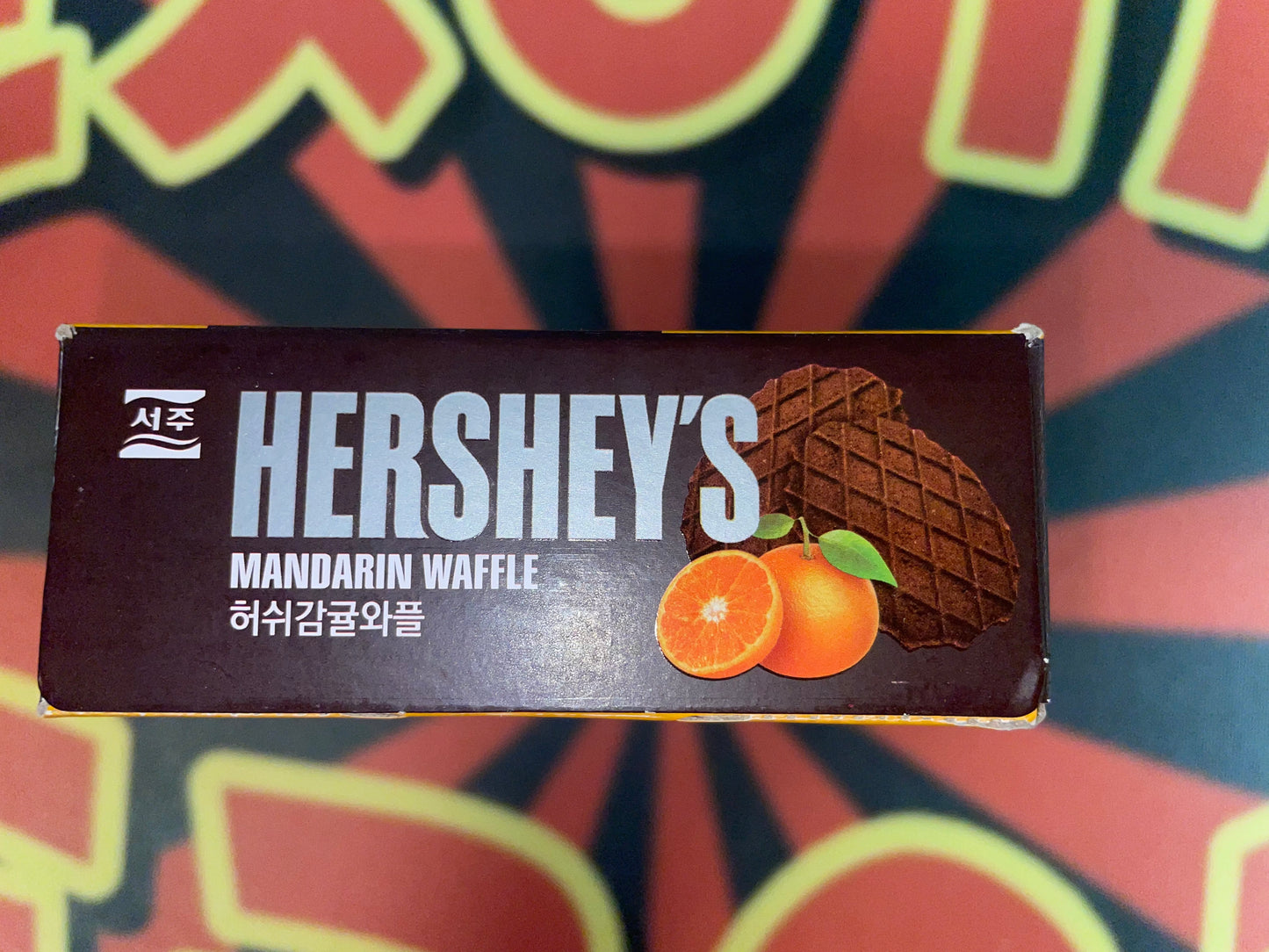 Hersheys Mandarin Waffle Orange Flavored Chocolate Snack (Korea) Crunchy 2 Packs Inside 55g