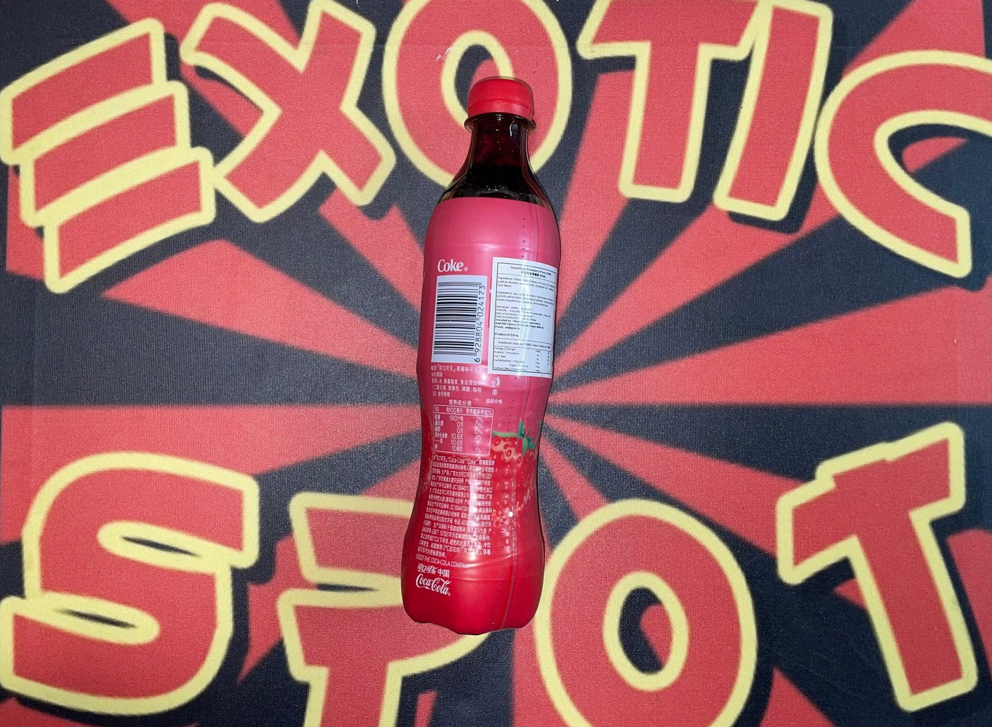 Coke Strawberry Soda 500ML (Japan) - Exotic Spot 99